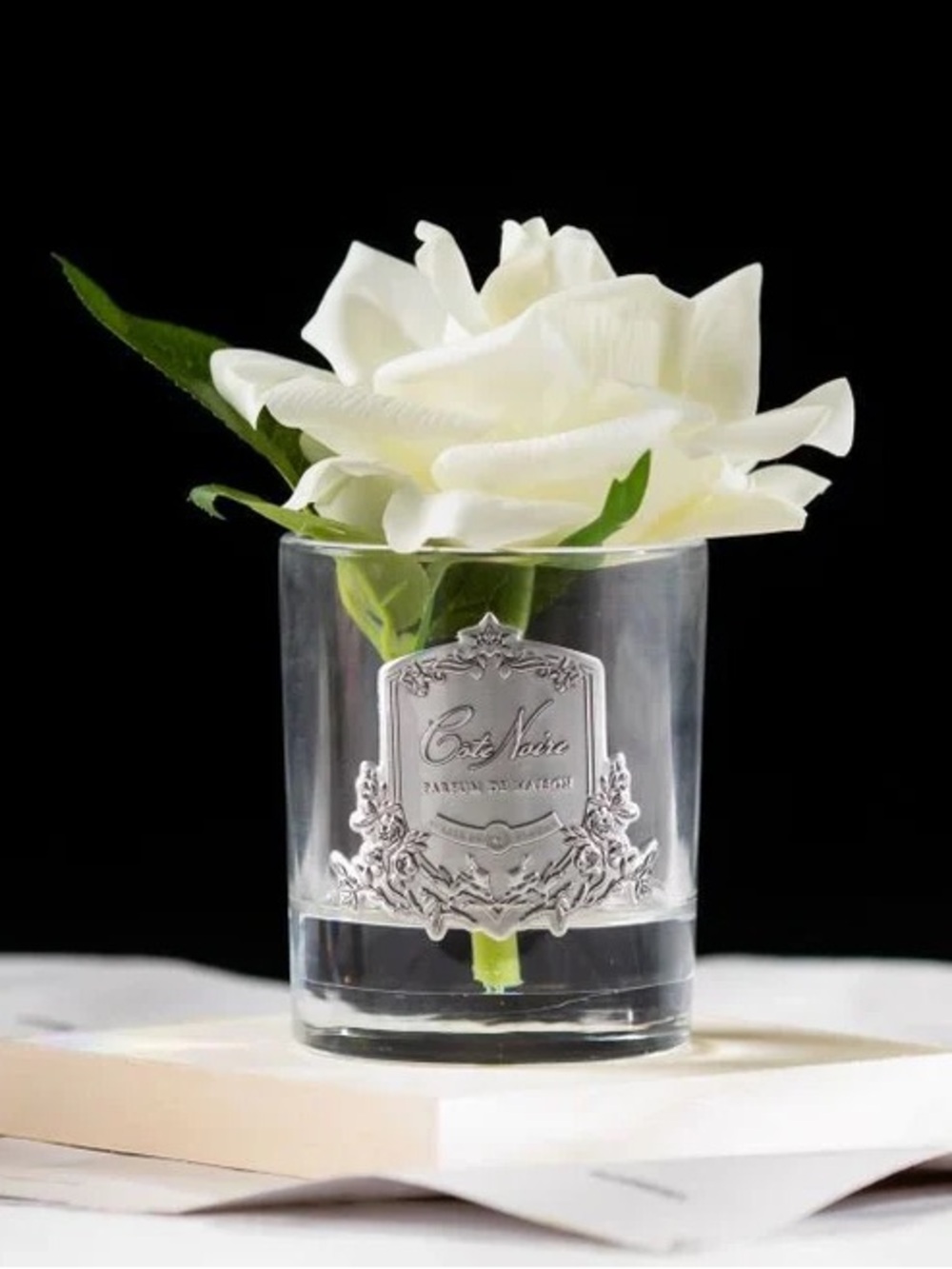 Perfumed White Rose in Clear Glass Decorative Vase